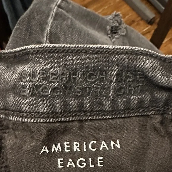 American Eagle Outfitters Distressed Black Straight Leg Jeans - Picture 4 of 4